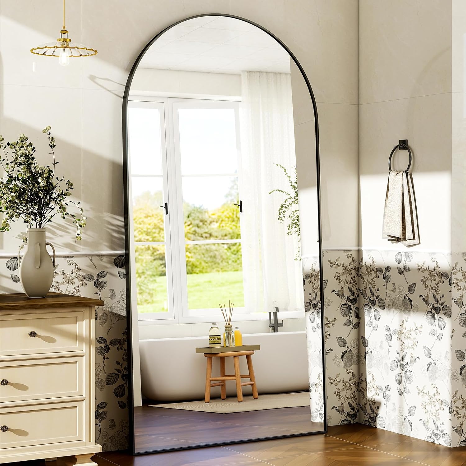Lustro pełnowymiarowe łukowate – Arch Mirror Leaning recenzja i cena