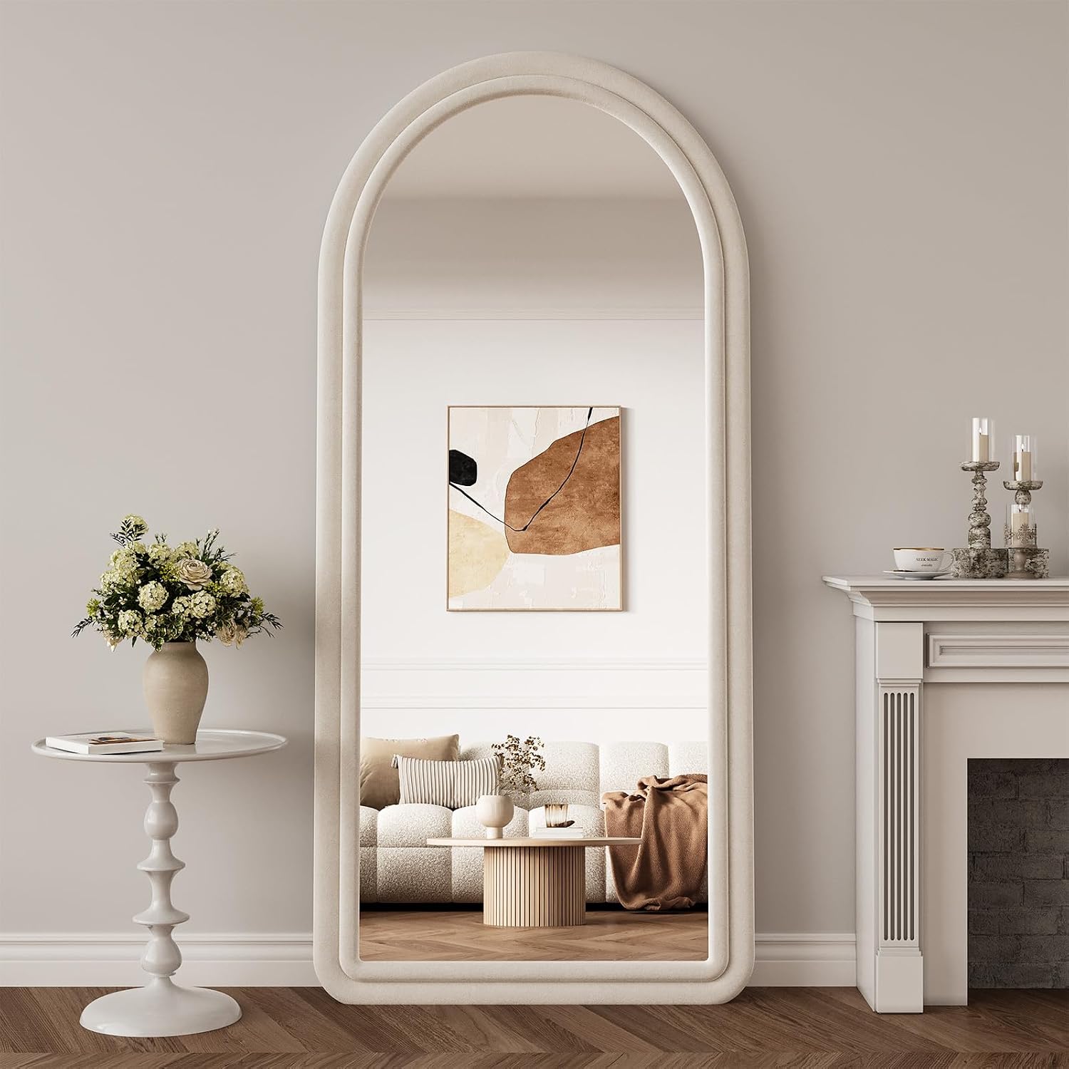 Łukowe lustro na całej długośc – Arch Mirror Leaning recenzja i cena
